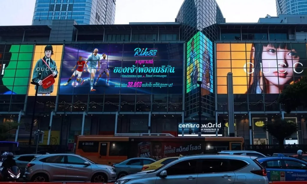 billboard rik88 tại thái lan, central world bangkok